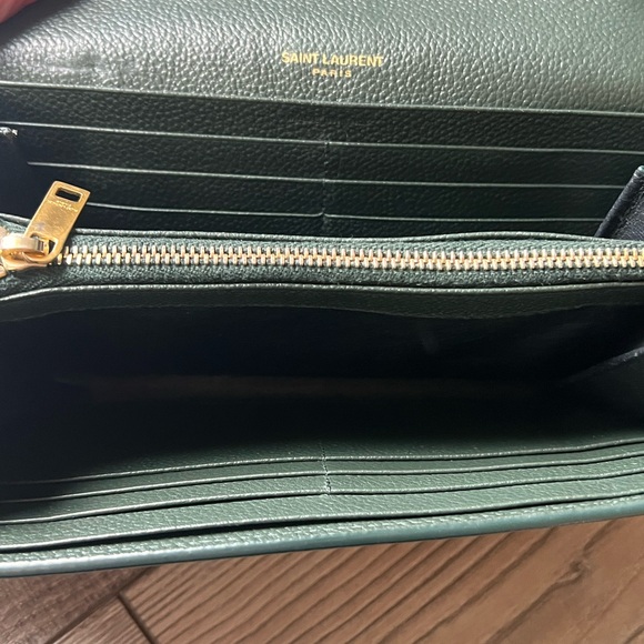 YSL Wallet with unbranded chain - Picture 8 of 12